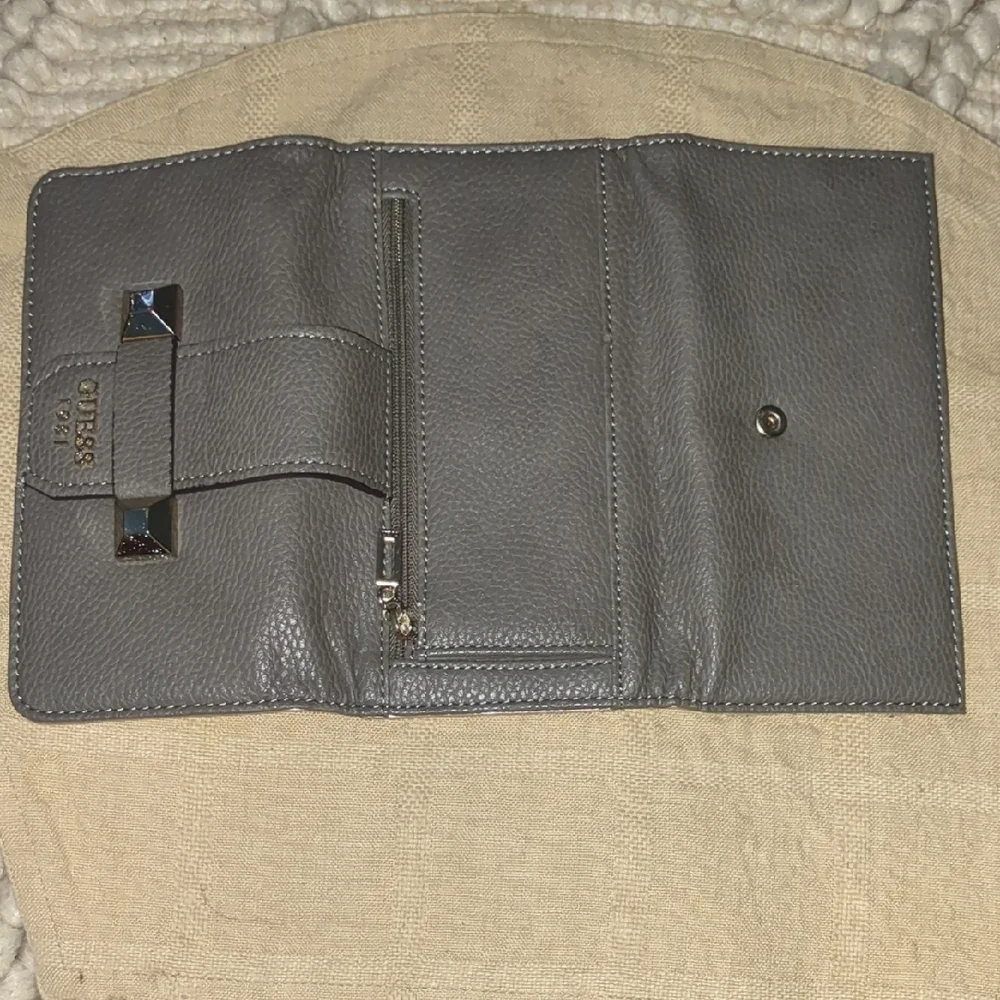 GUESS Charcoal with Gold Interior Multi- Sectional Women's Wallet ONLY $25 - Picture 3 of 7